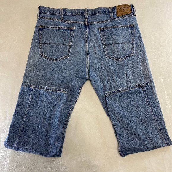 Signature Levi Strauss Mens Light Wash Regular Fit Denim Jeans Size 40x29 - Picture 5 of 9